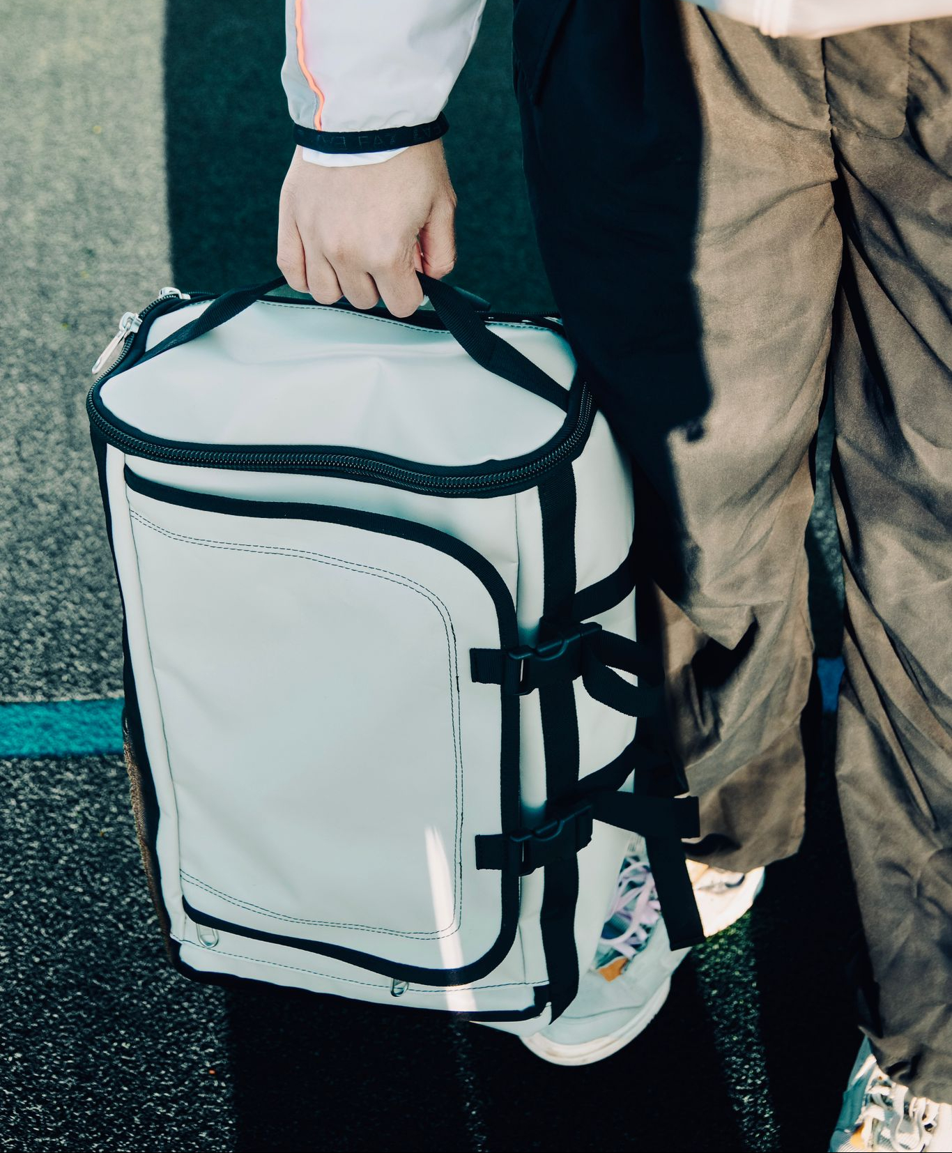 INVIA Bag blanc détails